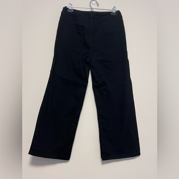 Wide Leg Crop Jean - Picture 2 of 2